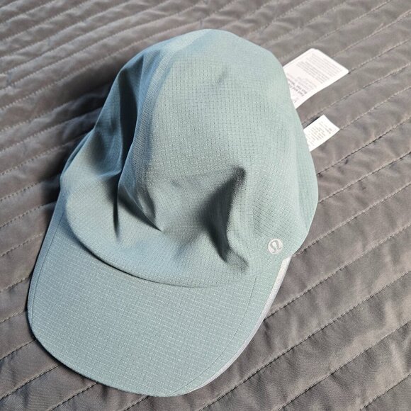 NWT Lululemon Fast and Free Running Hat WovenAir - L/XL Crater Blue - Picture 3 of 5